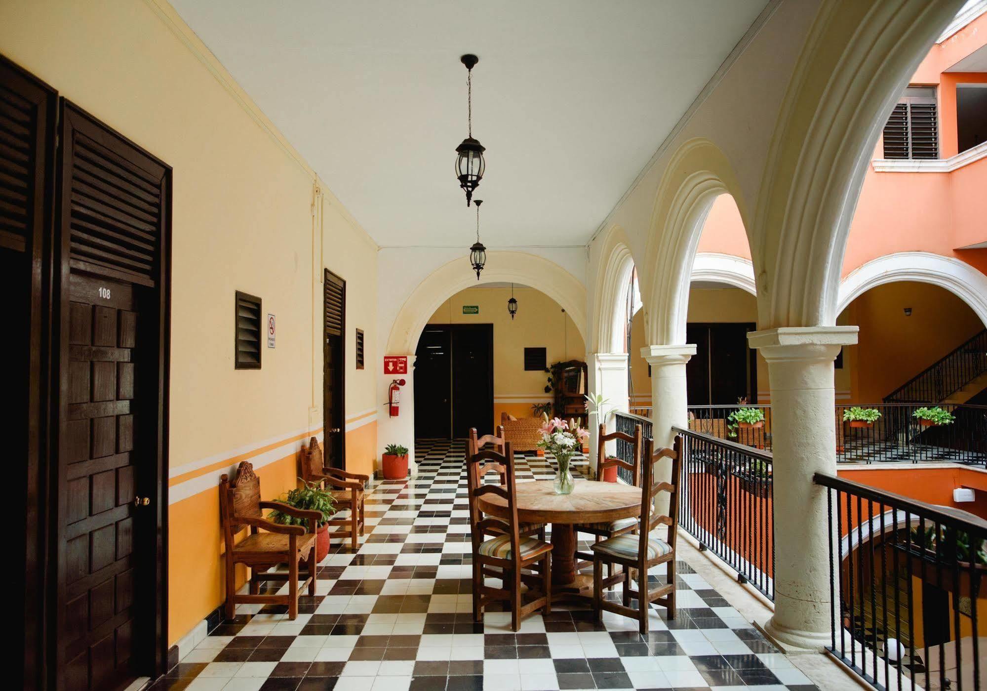 Hotel Mision Campeche Extérieur photo