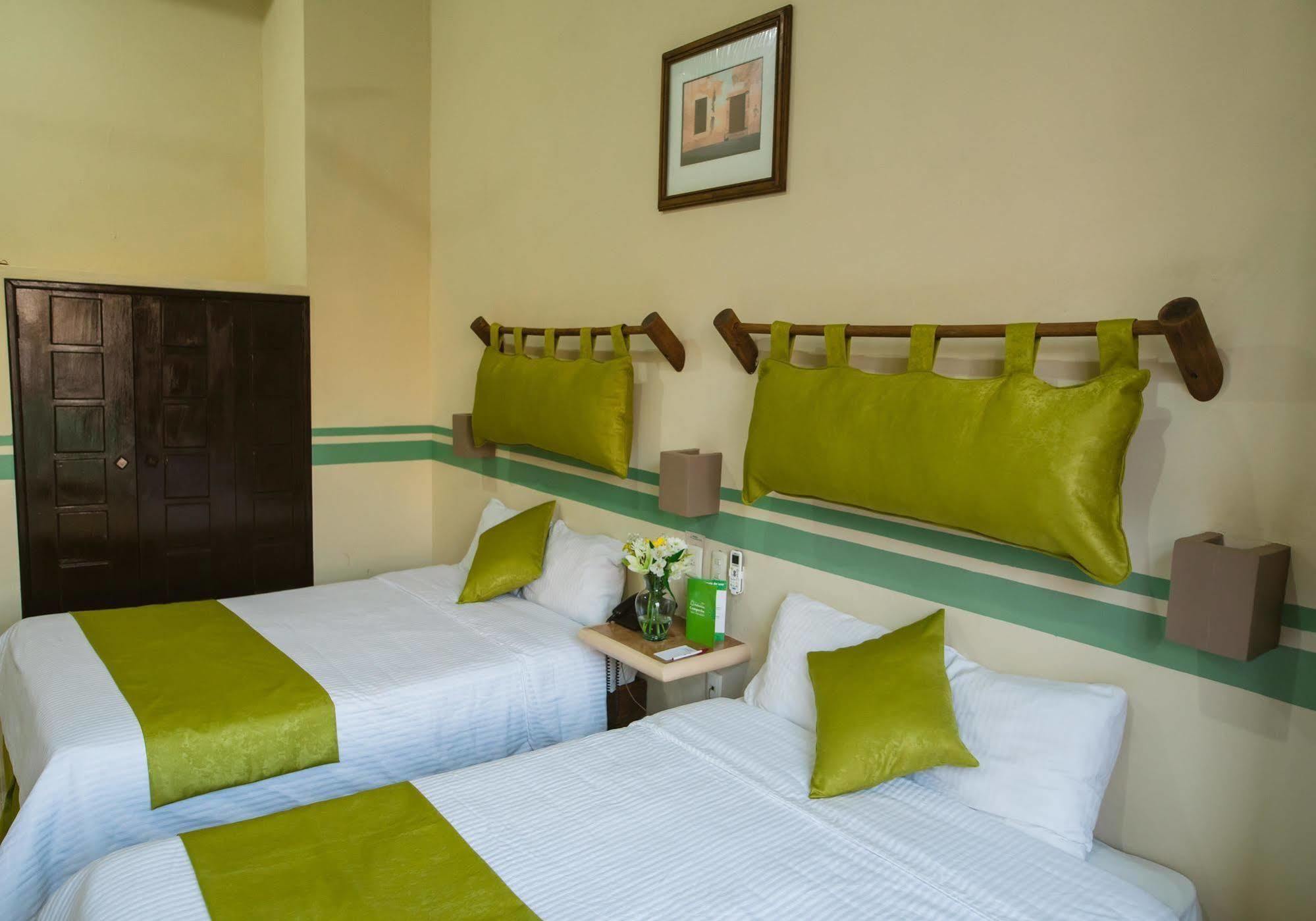 Hotel Mision Campeche Extérieur photo